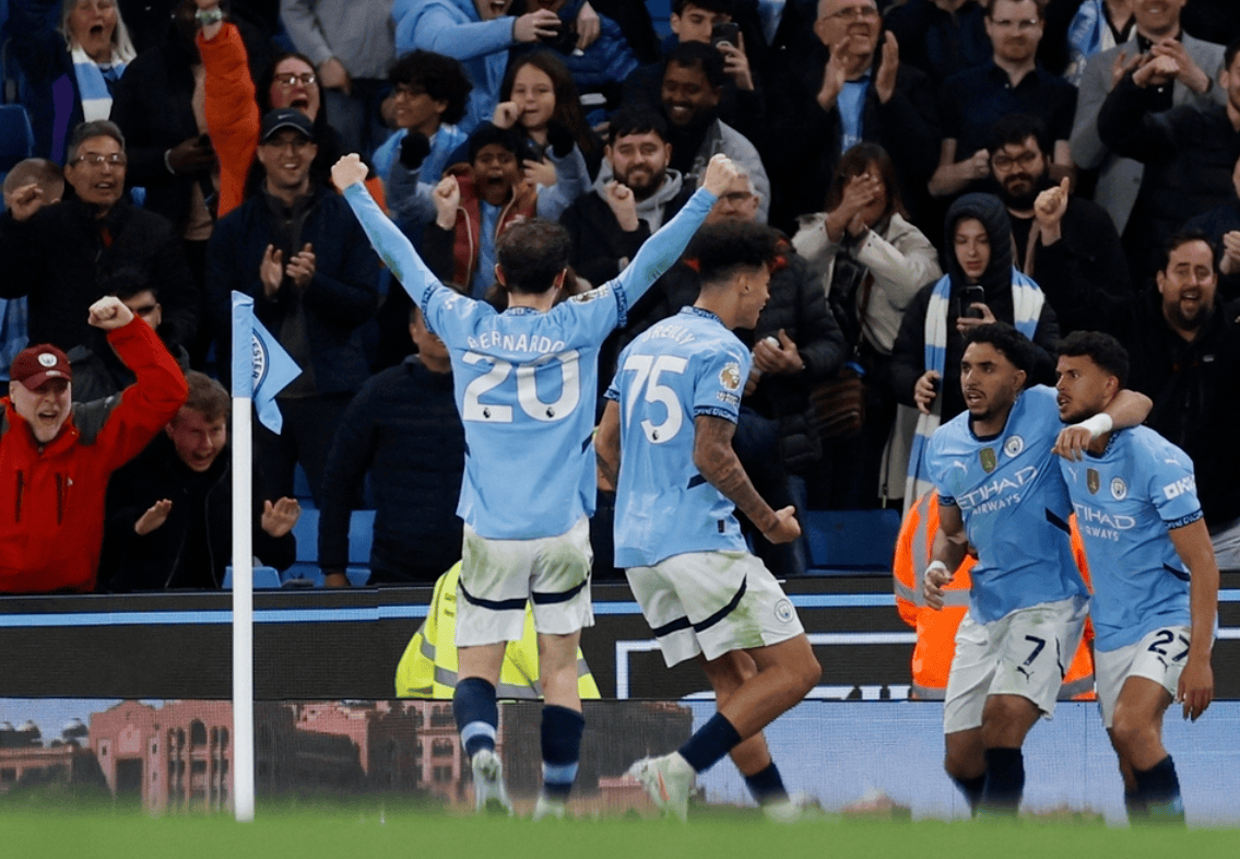 九游官网下载-曼城遭遇失利，积分榜上被降到第三名  第1张